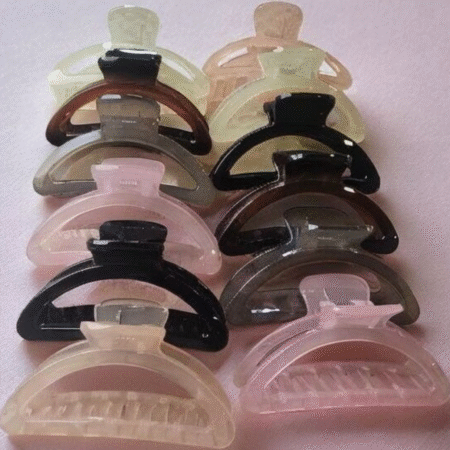 Classic Triangle Translucent Claw Clip Set