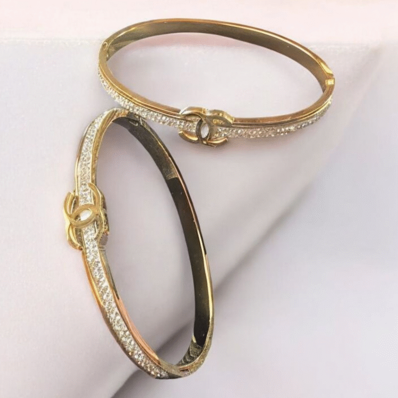 Golden Crest Crystal Pavé Link Bracelet - Image 4