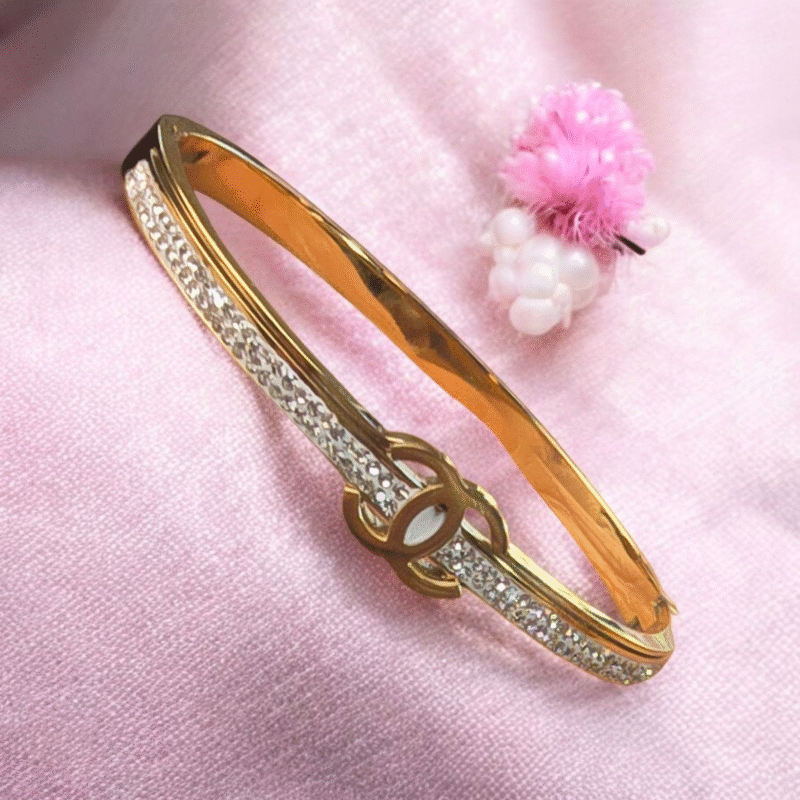 Golden Crest Crystal Pavé Link Bracelet