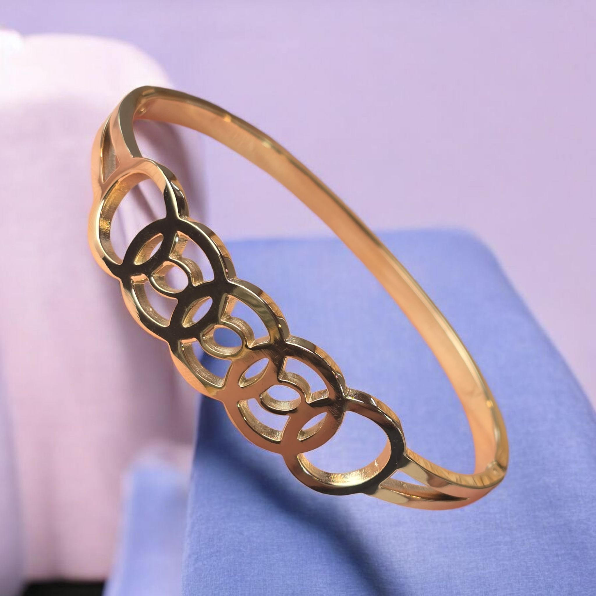 Celestial Harmony Linked Circle Gold Bracelet - Image 7