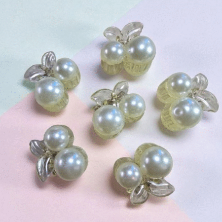 Dewdrop Pearl Bloom Mini Claw Clip