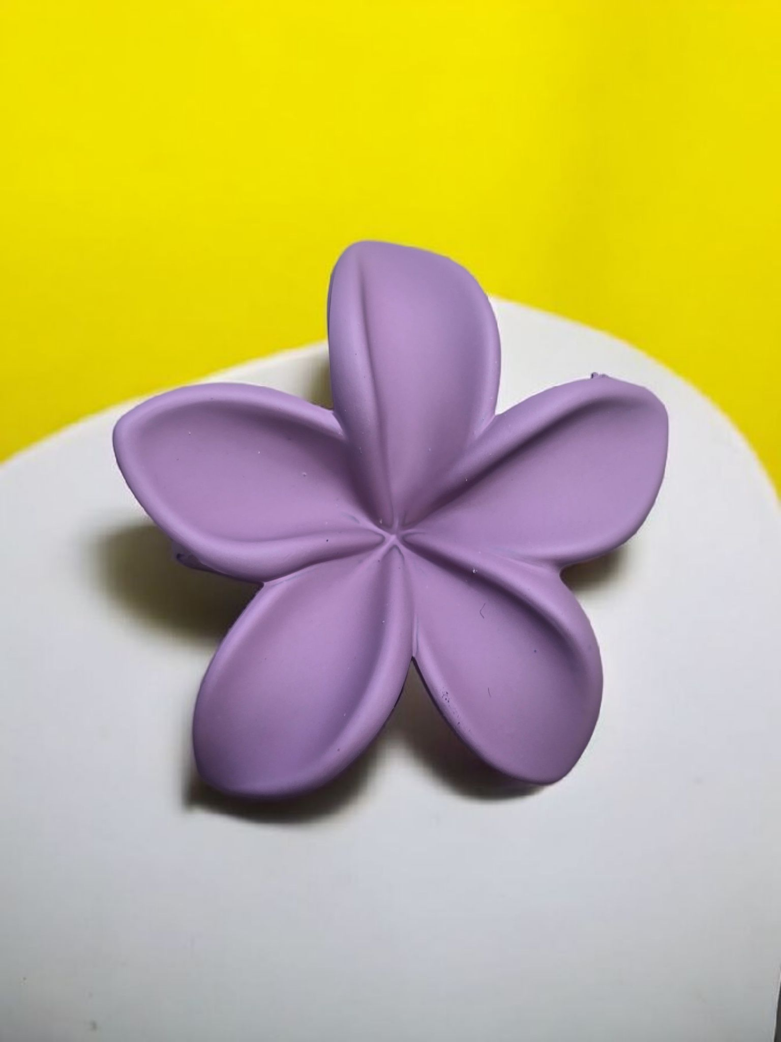 Petal Bloom Matte Claw Clip - Image 2