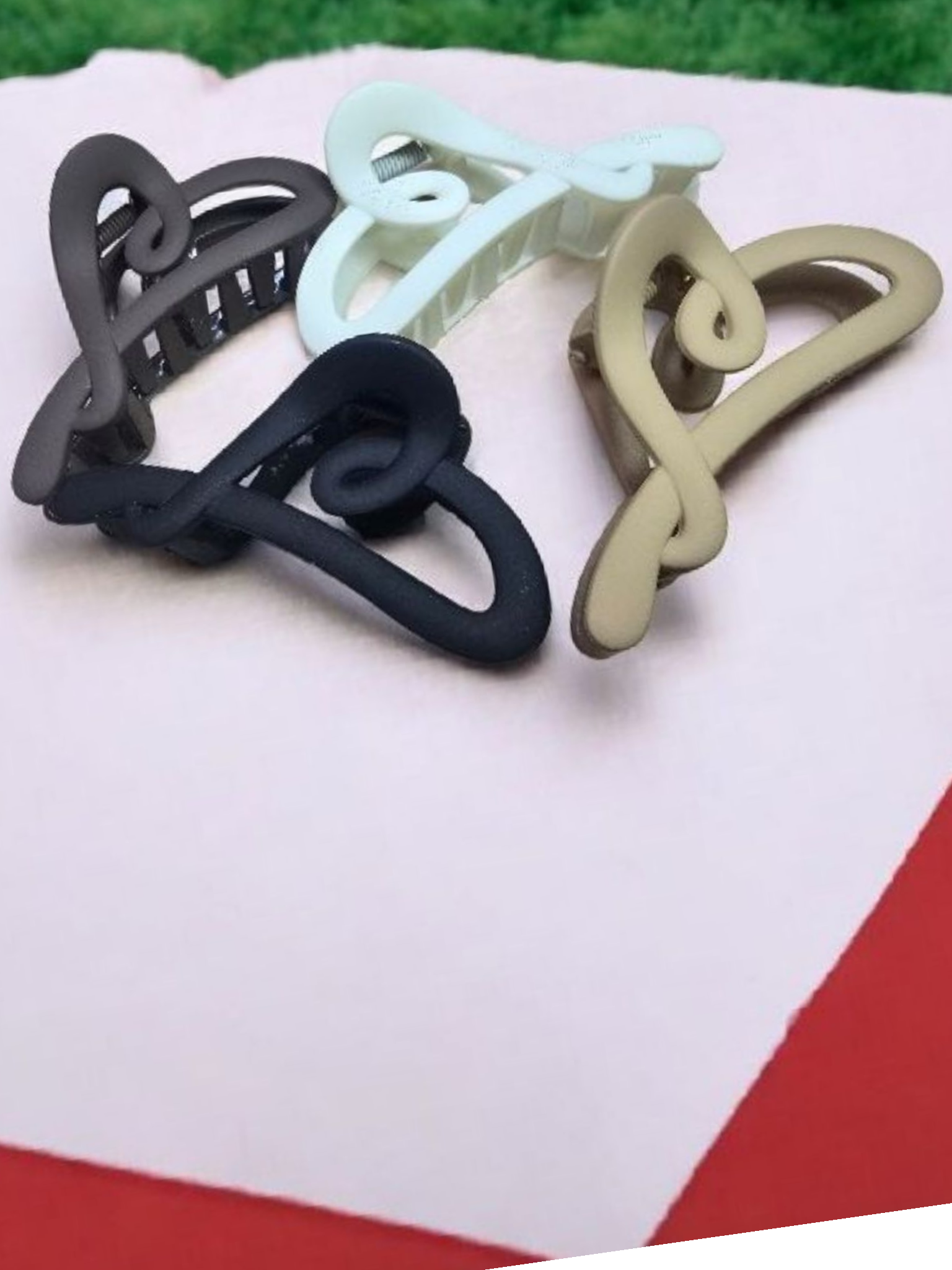 Heart Whirl Matte Claw Clip - Image 5