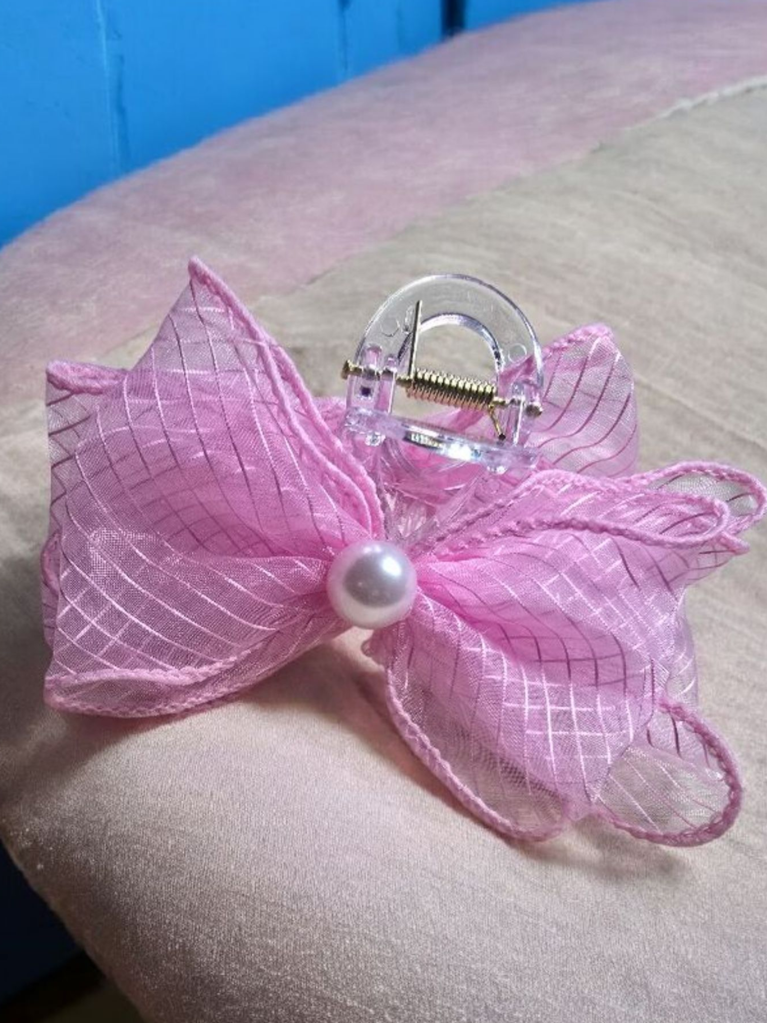 Pearl Center Mesh Bow Claw Clip - Image 11