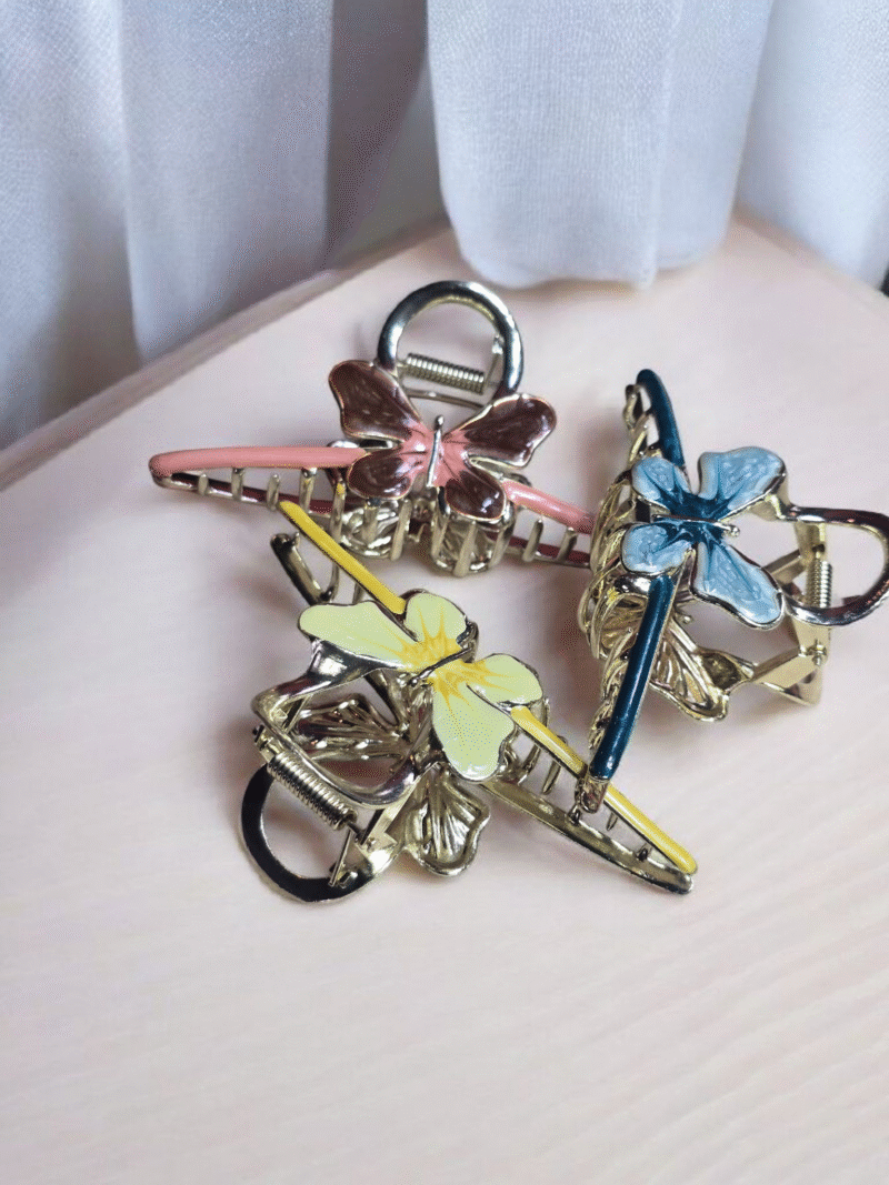 Korean Style Golden Charm Butterfly Breeze Glossy Claw Clip - Image 12