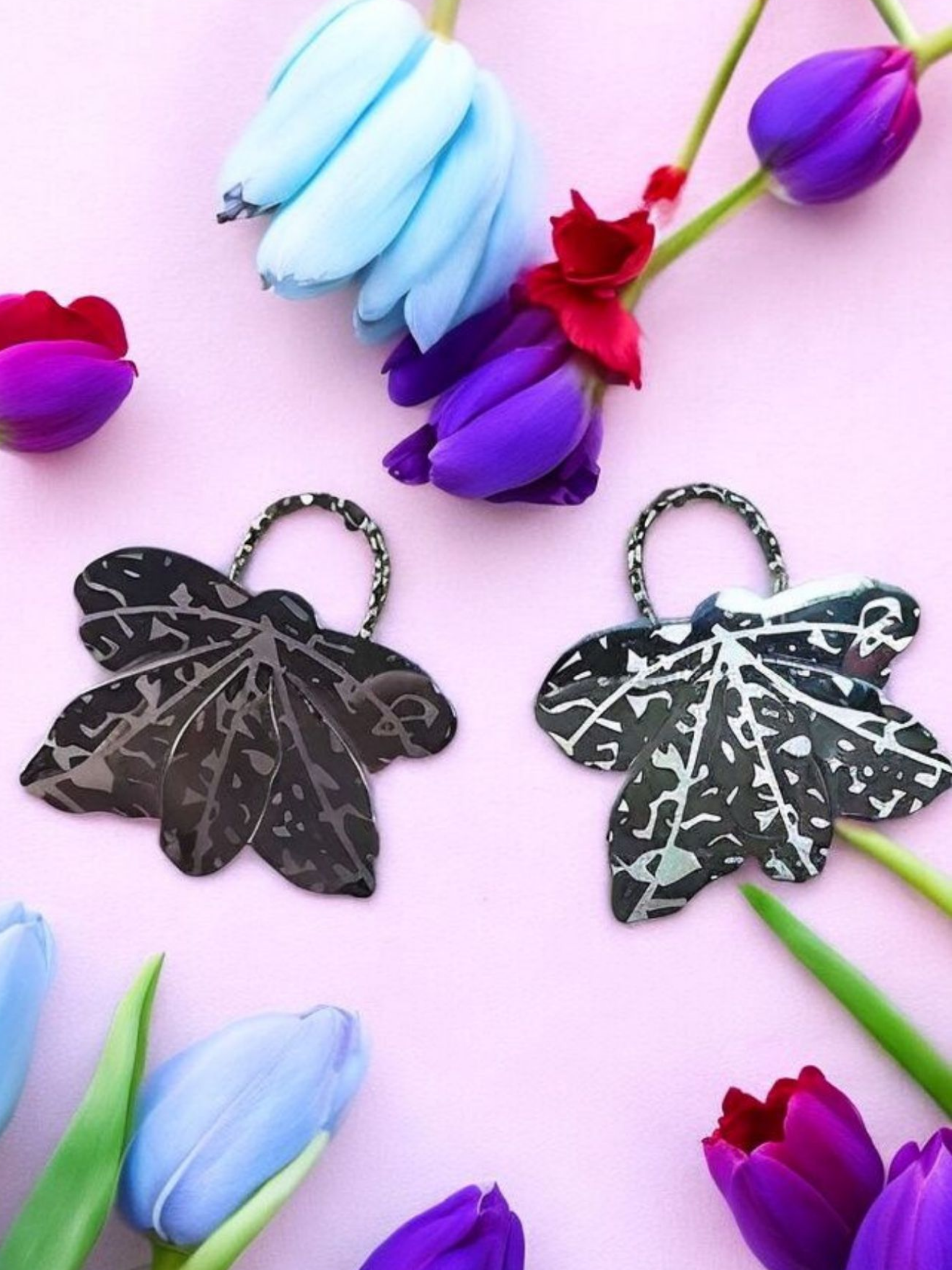 Midnight Moth Silver – Black Earrings